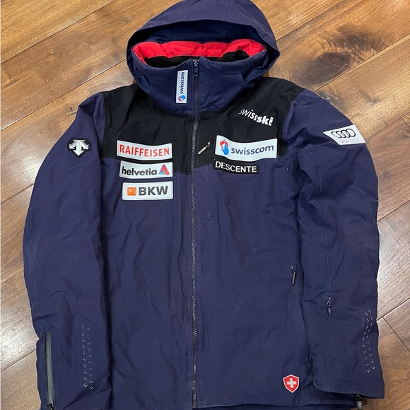 Descente men’s medium ski jacket Swiss ski team replica - Picture 1 of 7